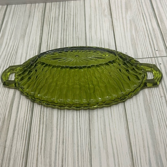 Vintage 1960’s Green Indiana Glass Handled dish - Picture 2 of 5